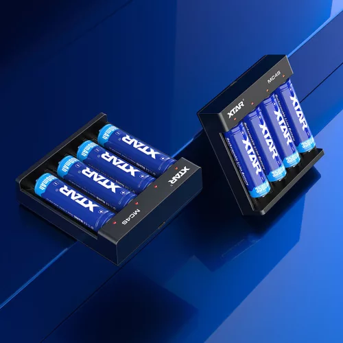 XTAR MC4S akkumulátor töltő